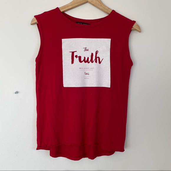 Sz M Slogan Muscle Tank - Gate Woman - Picture 3 of 6